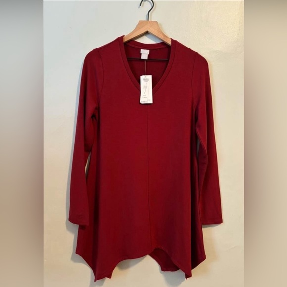 💥Last Call💥 Chico’s Shark Bite Hem Top 🆕 - Picture 2 of 5